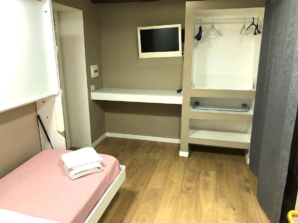 Bed And Breakfast Napoli Centro Storico Exterior photo